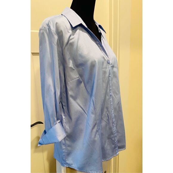 Dana Buchman 3/4 Sleeve V Neck Button Down Stretch Blue Blouse XL New with Tags - Picture 2 of 3